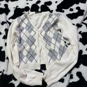 Brandy Melville White and Gray Argyle Cardigan
